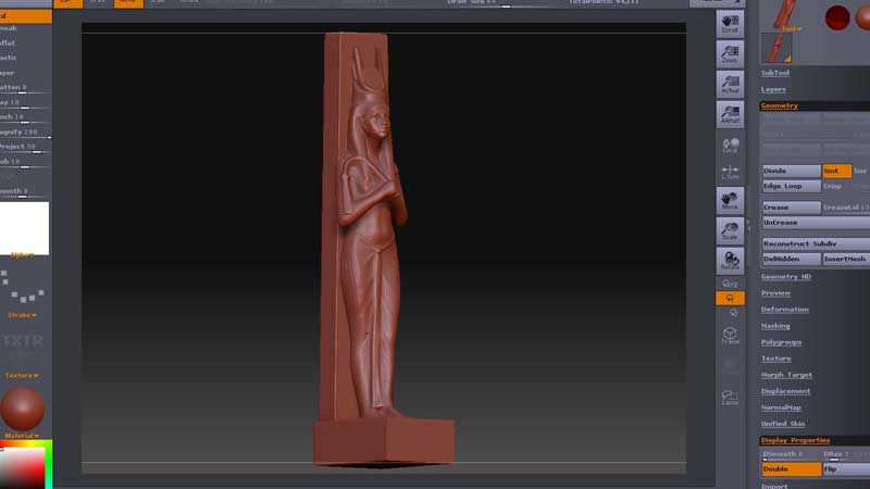 Making the statue of the Goddess Hathor to stand at the entrance of the chapel